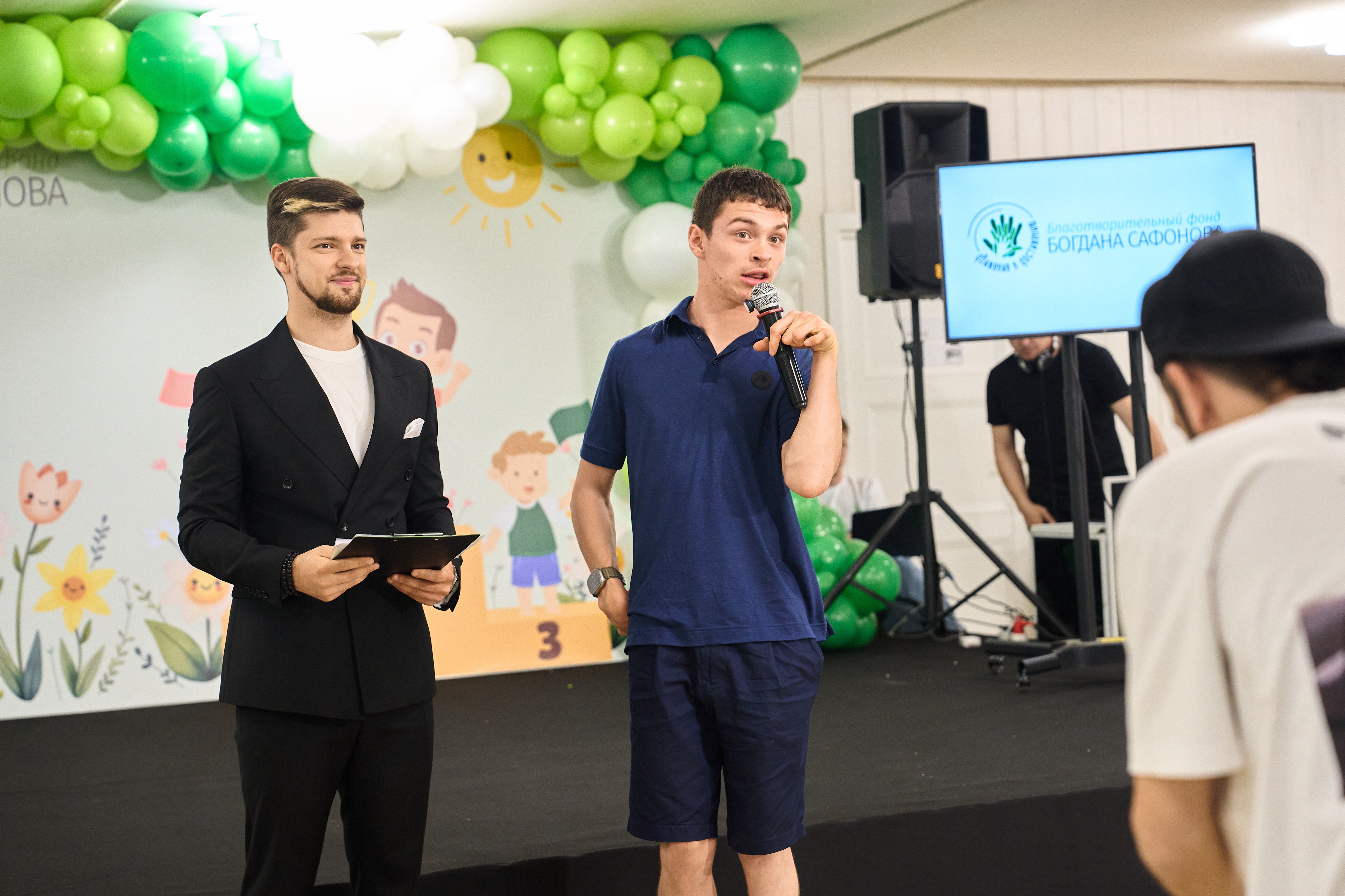 The Bogdan Safonov Foundation held its annual open event, “Movement Towards Achievement.”